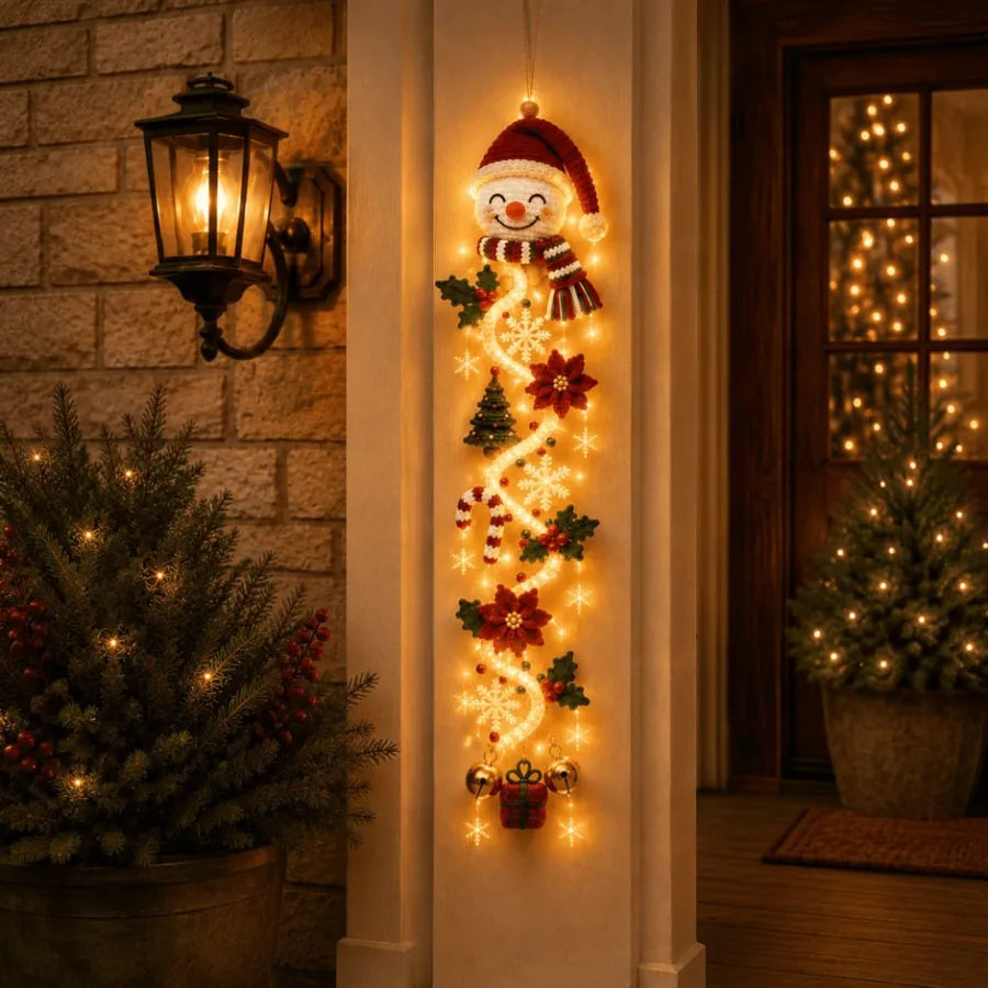 Glowing Christmas Door Hanger – 6 Festive Designs