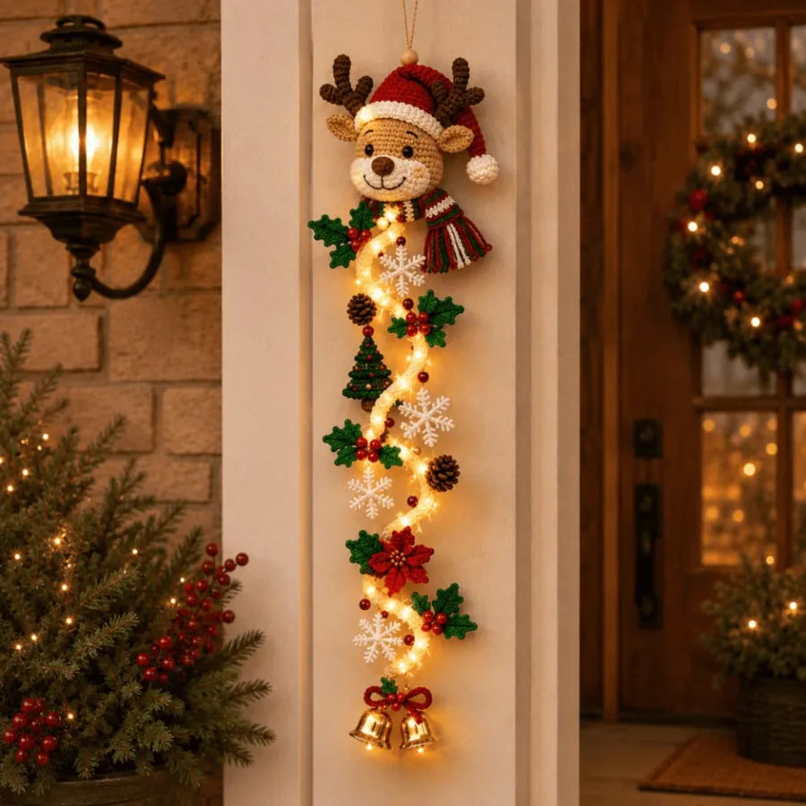 Glowing Christmas Door Hanger – 6 Festive Designs