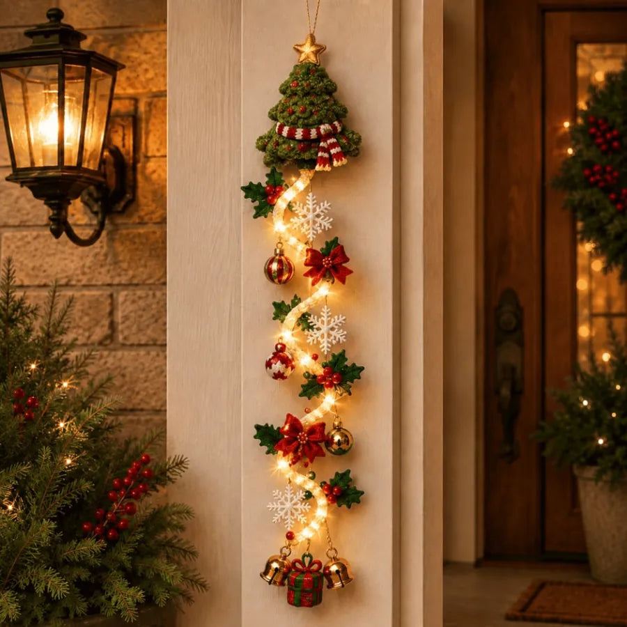 Glowing Christmas Door Hanger – 6 Festive Designs